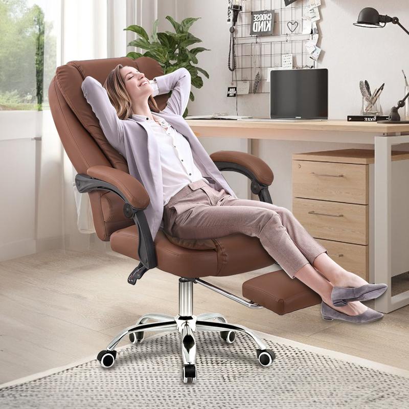 Cadeira Presidente Ergonômica Python Fly com Apoio para os Pés Retrátil e Encosto Ajustável, Couro Preto de Alta Qualidade para Escritório e Home Office